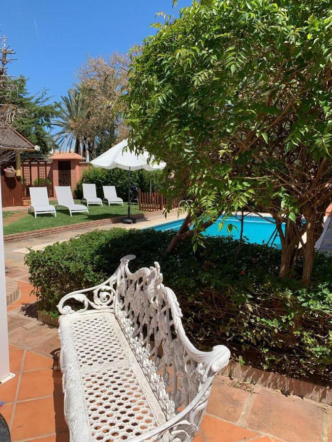 Chalet Con Piscina A 50 M De La Playa . Marbella Luaran gambar